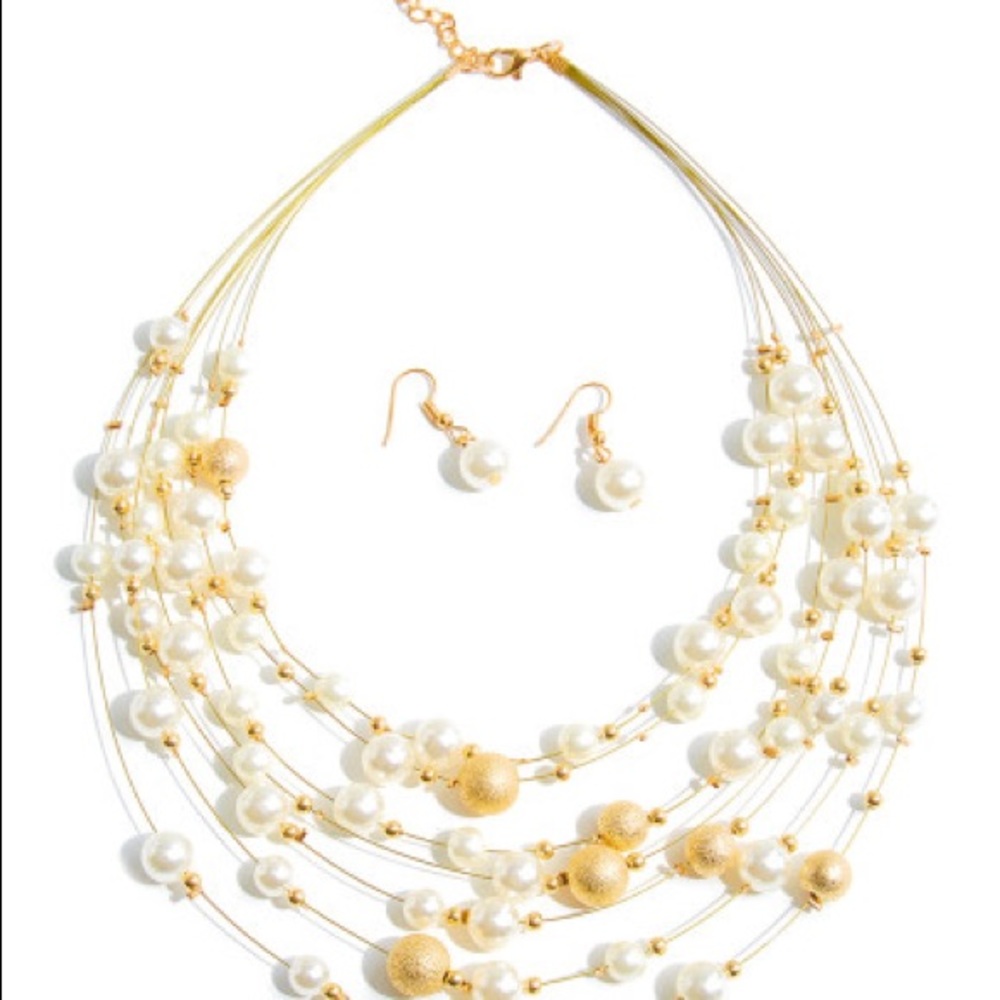Pear Necklace & Earring Set NWT